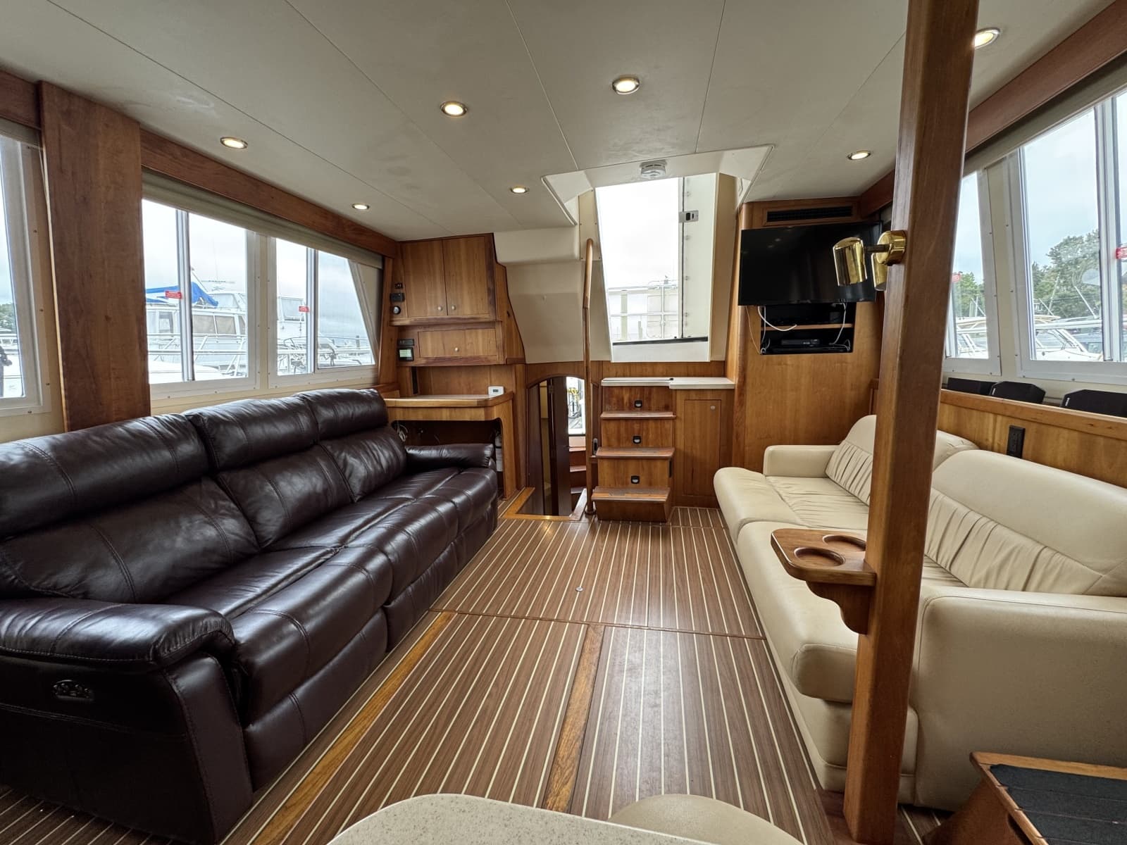 2004 Mainship 