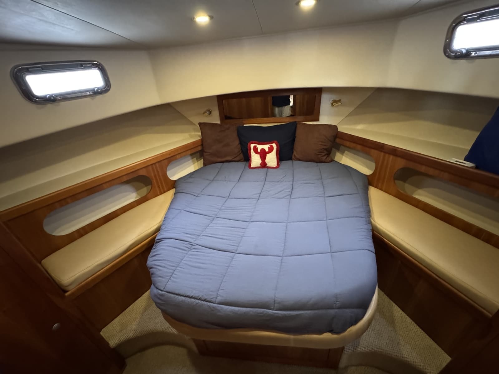 2004 Mainship 