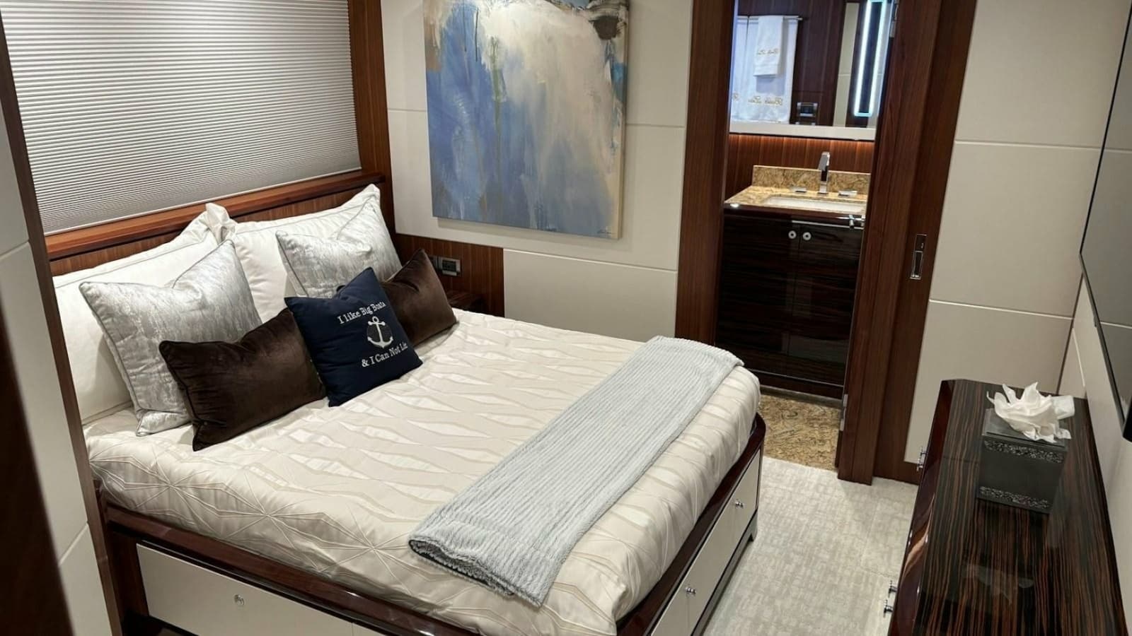 Queen Guest Stateroom