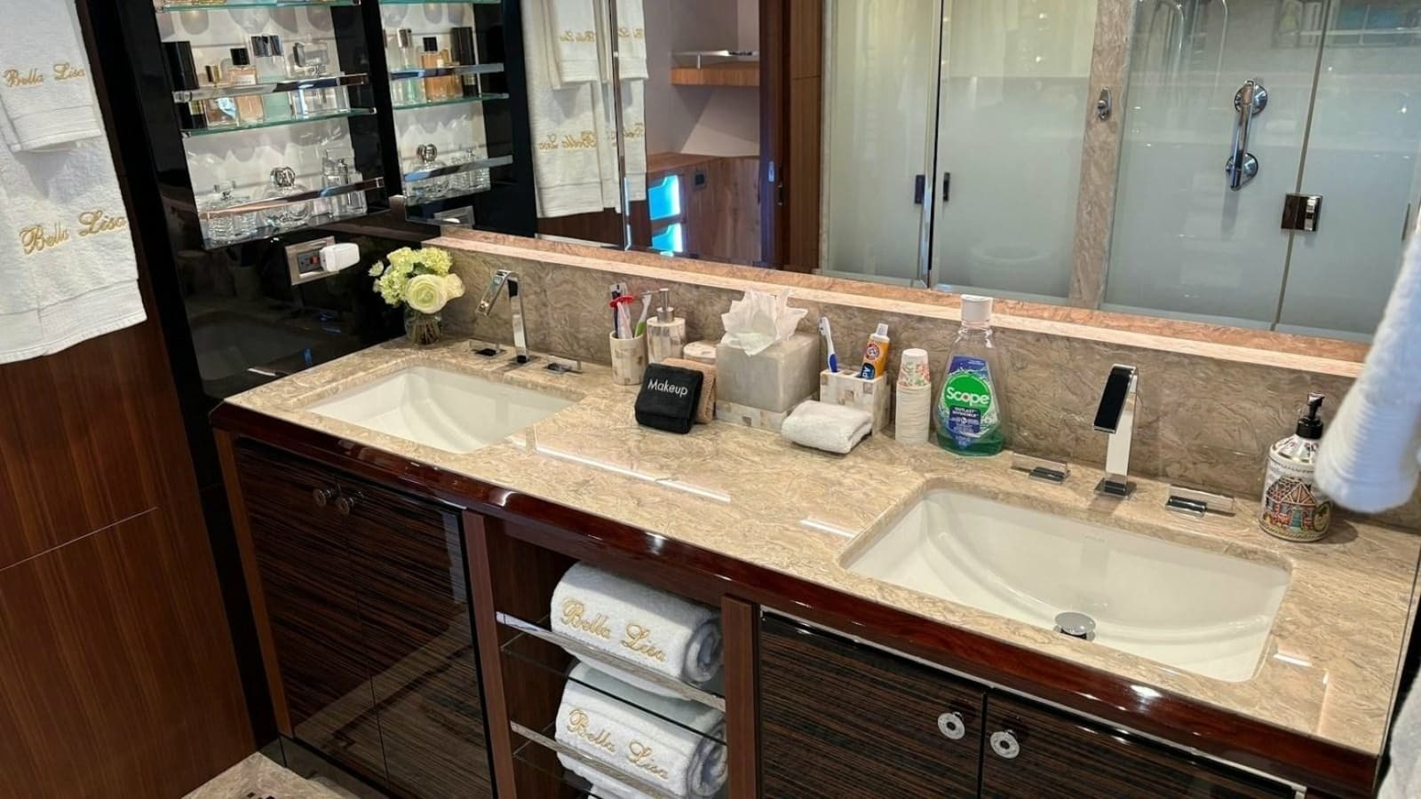 En-Suite Master Head - Main Deck Forward
