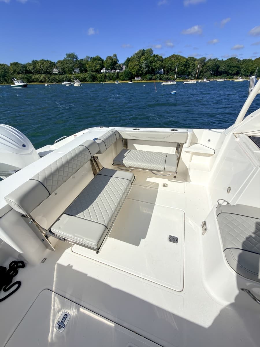 2023 Pursuit OS 325 Offshore