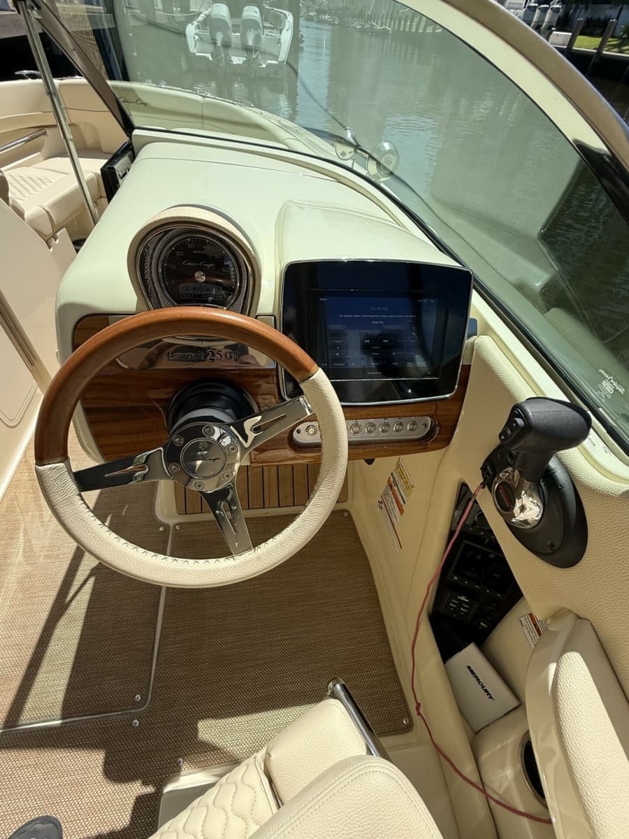 2022 Chris-Craft 
