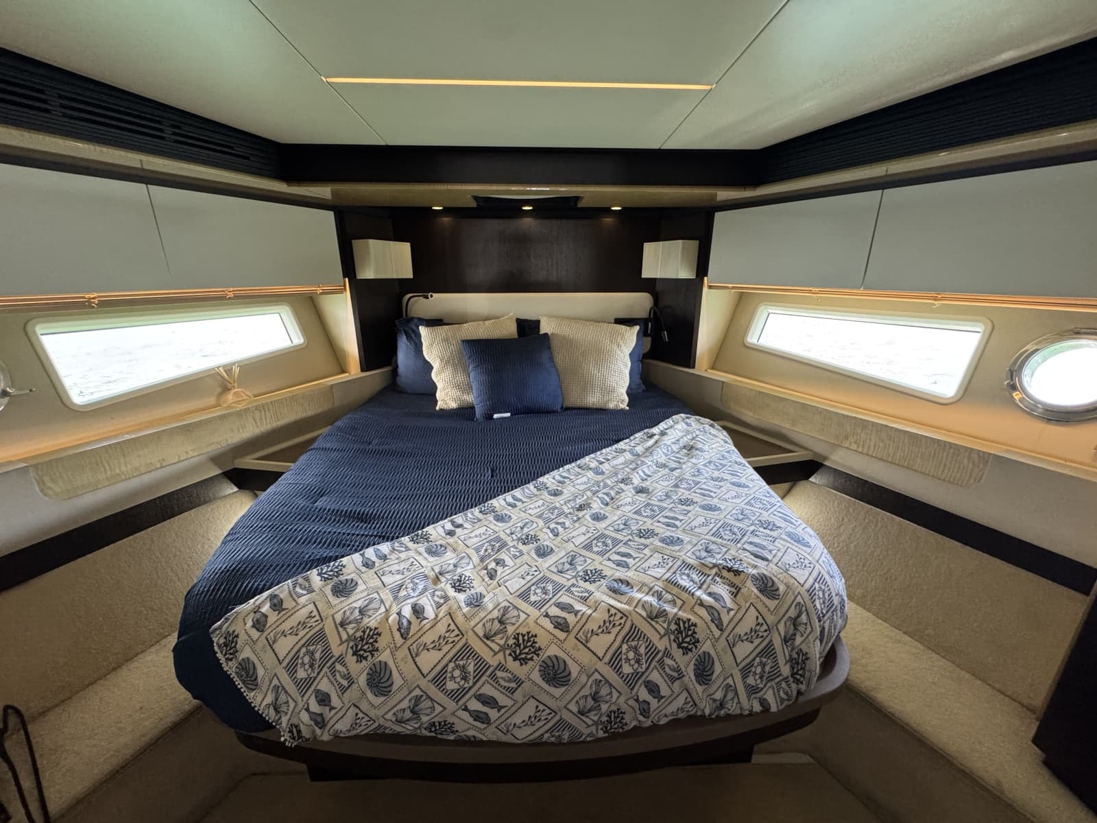 2018 Azimut Fly
