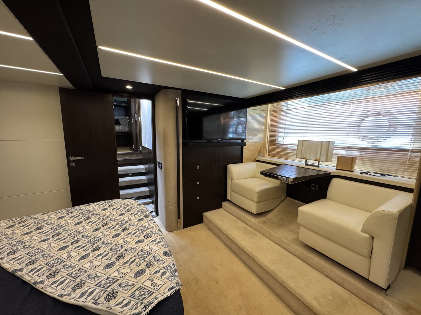 2018 Azimut Fly