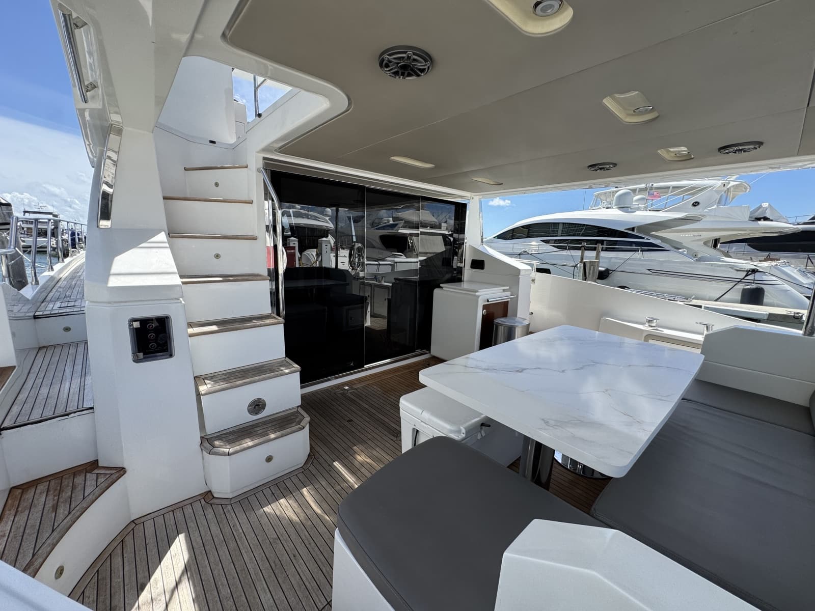 2018 Azimut Fly
