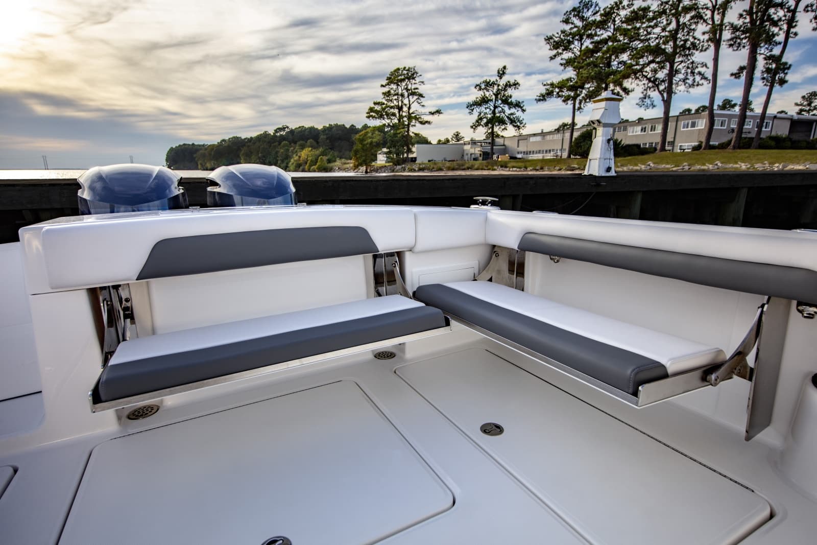 2027 Ablemarle 31 Dual Console