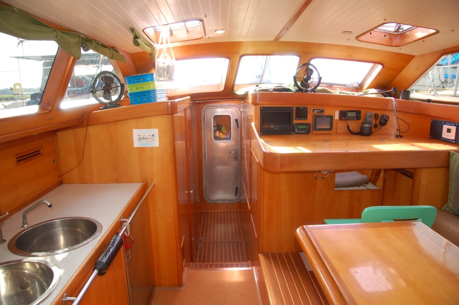 2000 Garcia Passoa 48 Raised Salon