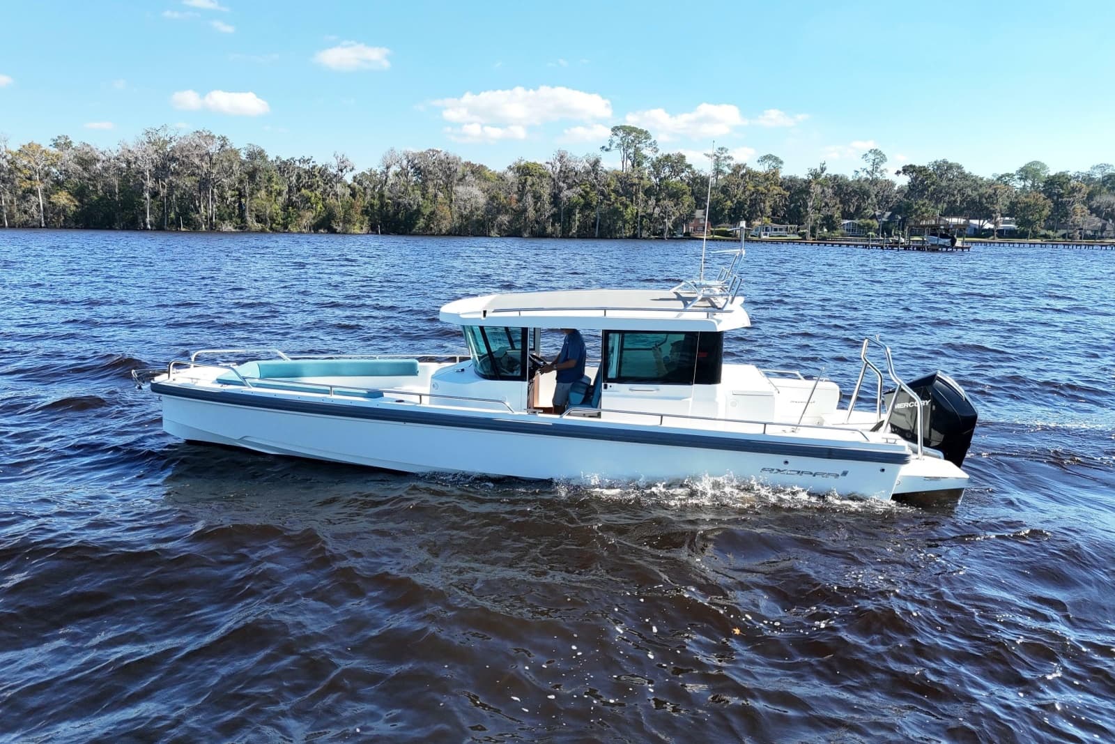 2020 Axopar 28 Cabin