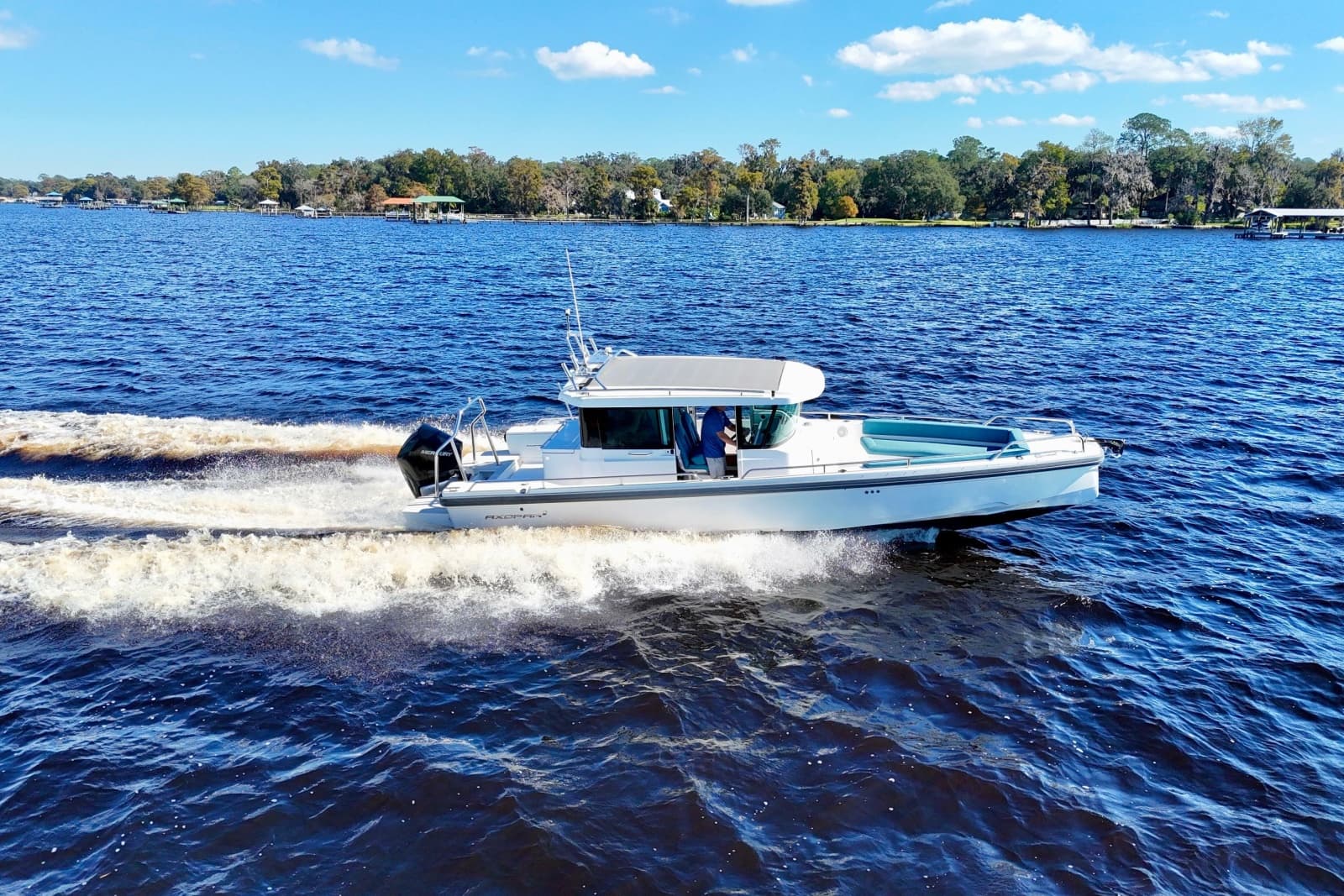 2020 Axopar 28 Cabin