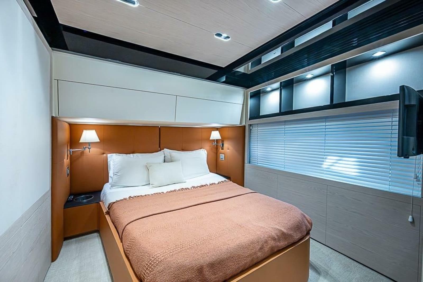 2017 Azimut 80