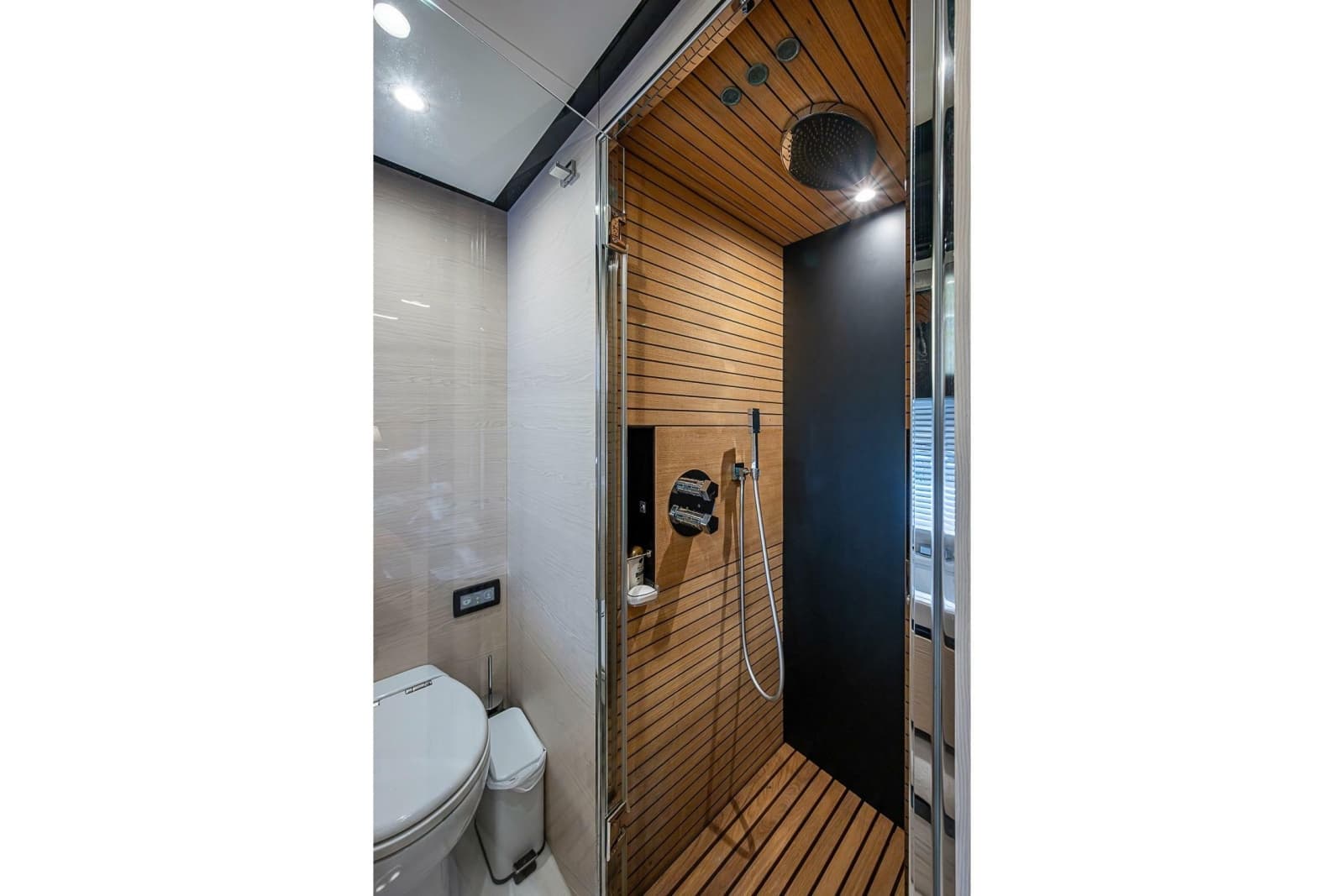 2017 Azimut 80