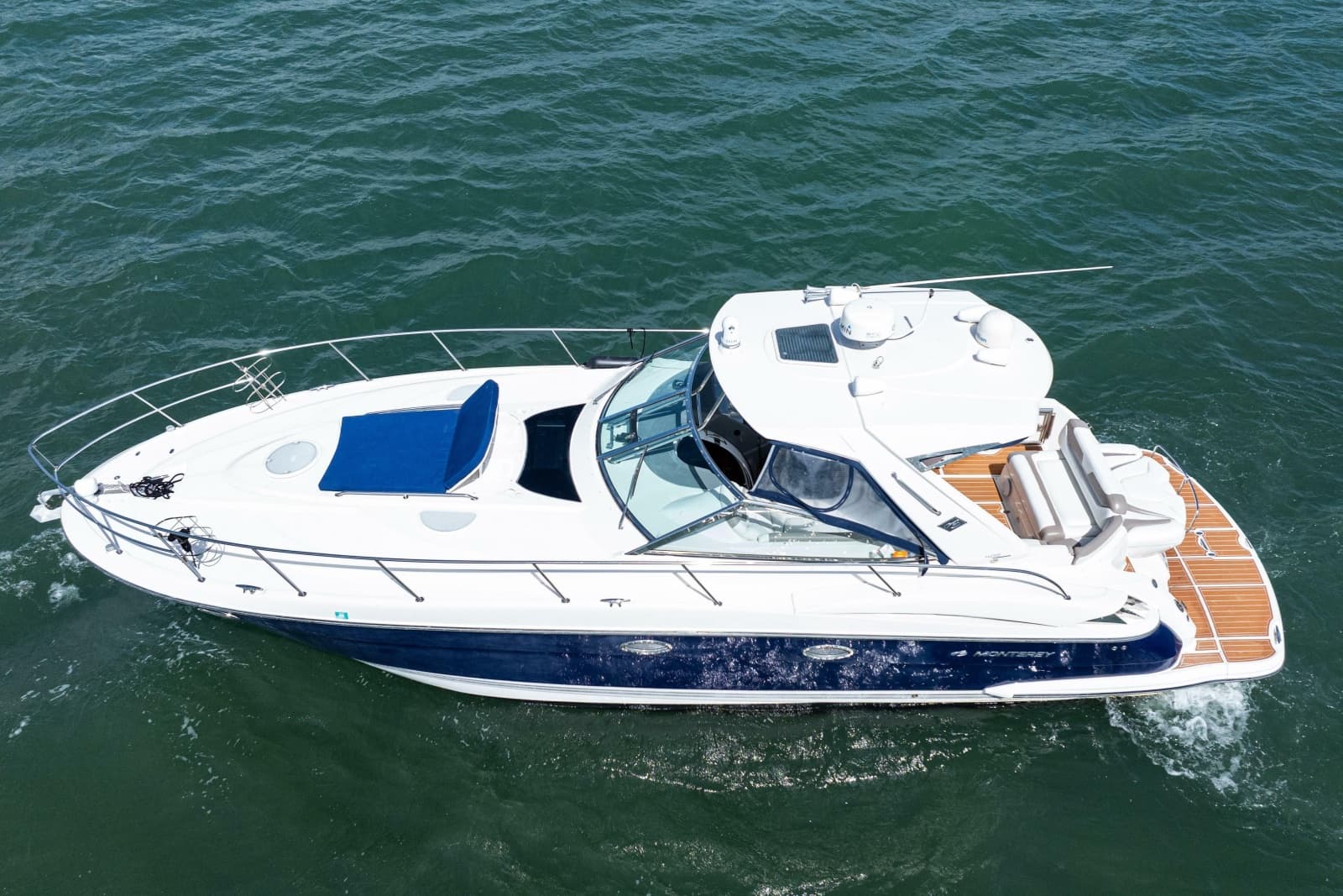 2008 Monterey 400 Sport Yacht