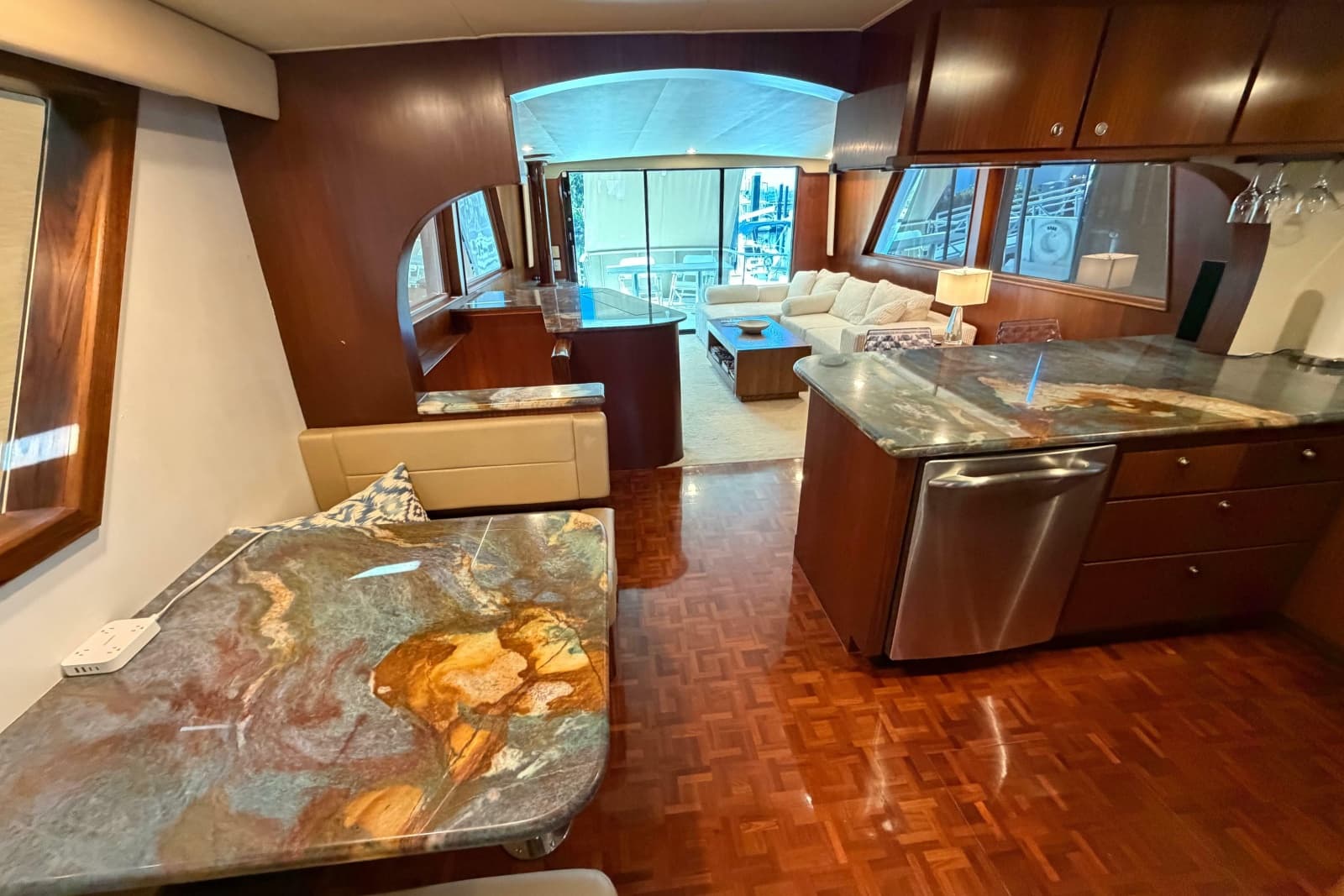 1991 Hatteras 70 Cockpit Motor Yacht