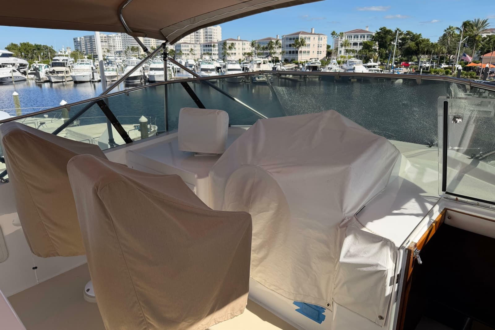 1991 Hatteras 70 Cockpit Motor Yacht