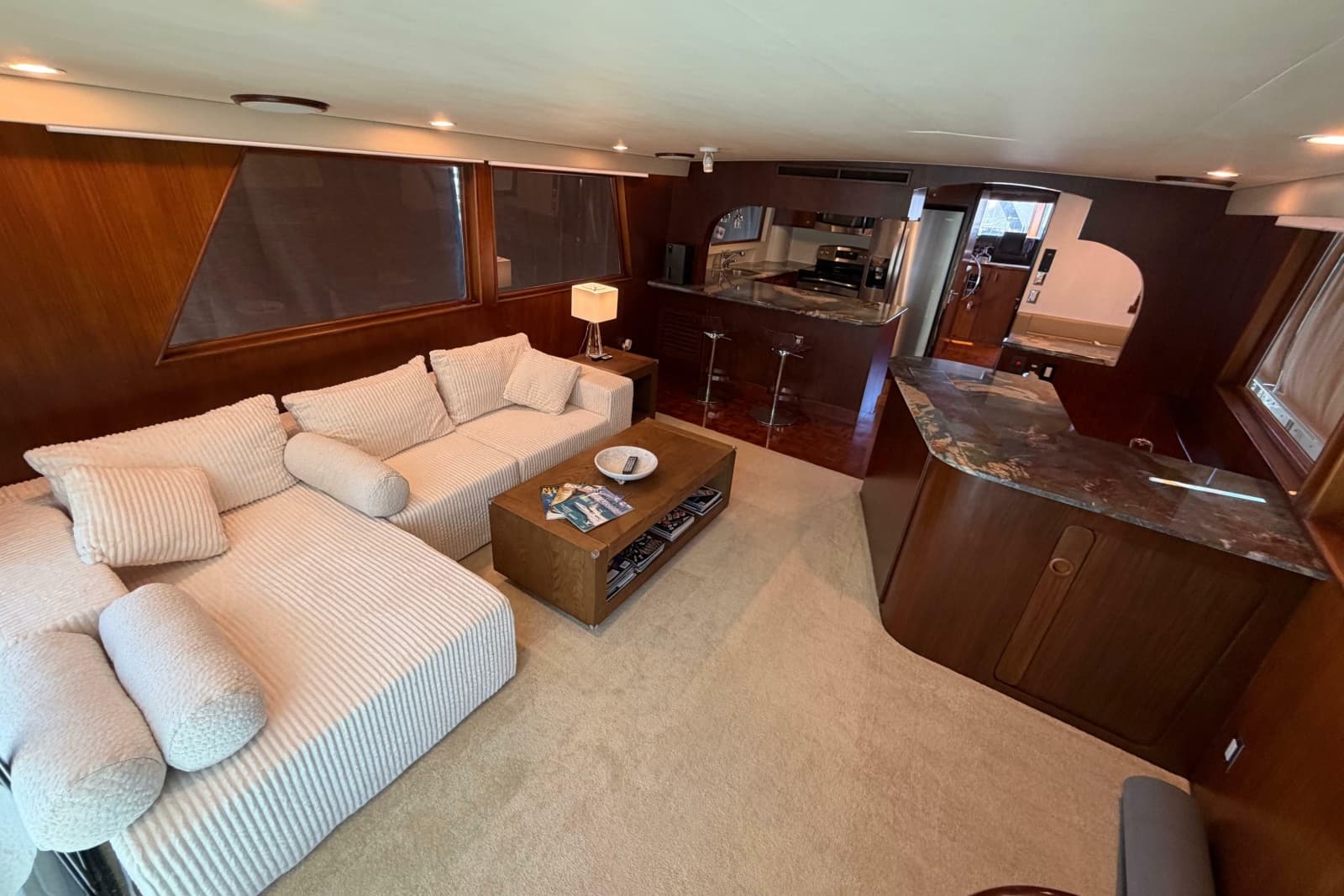 1991 Hatteras 70 Cockpit Motor Yacht
