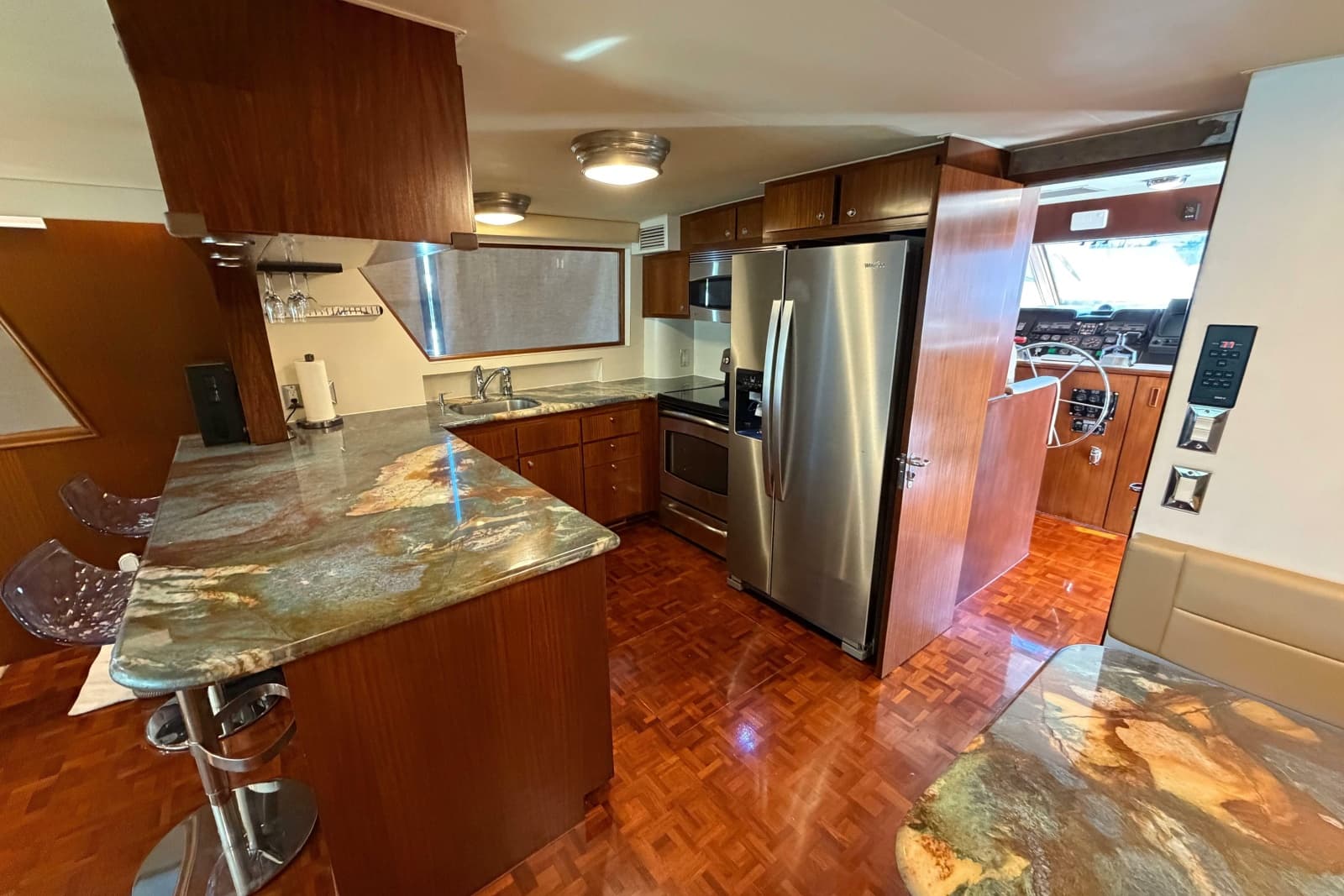 1991 Hatteras 70 Cockpit Motor Yacht