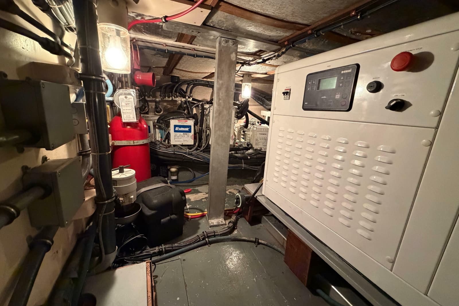 1991 Hatteras 70 Cockpit Motor Yacht