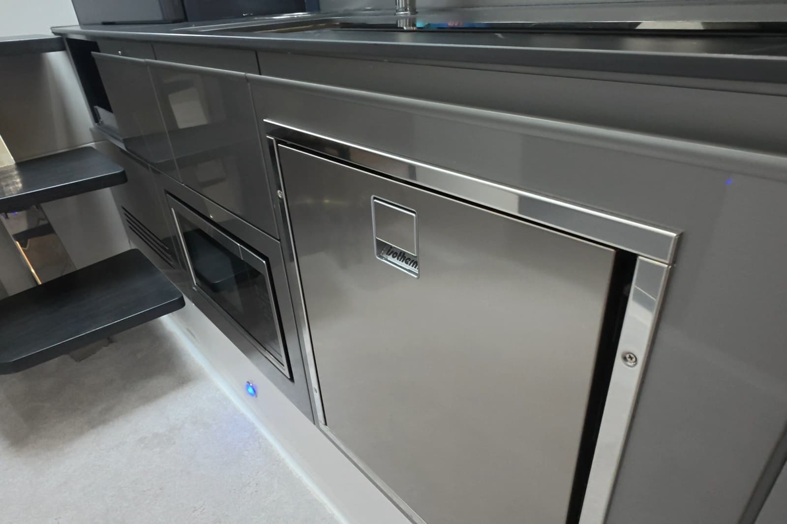2025 Schaefer V44
