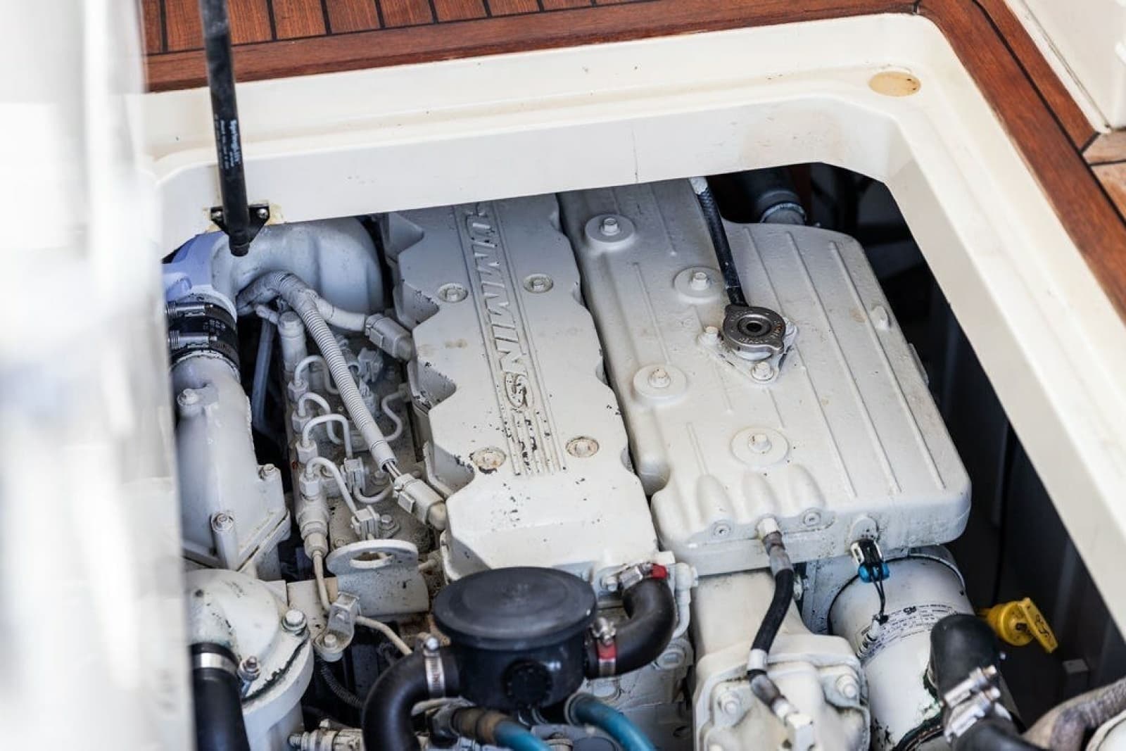 2007 Legacy Yachts 32