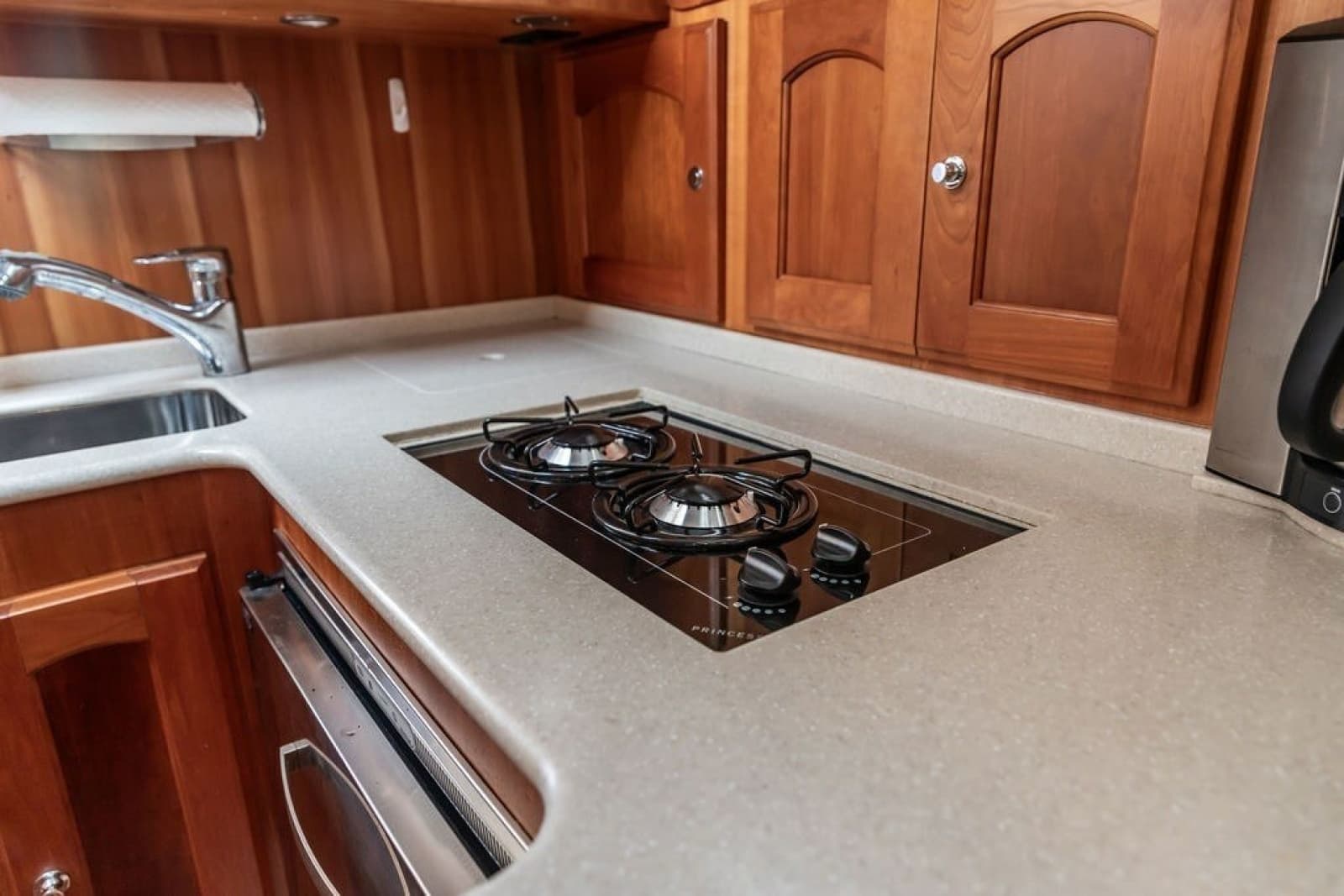 2007 Legacy Yachts 32