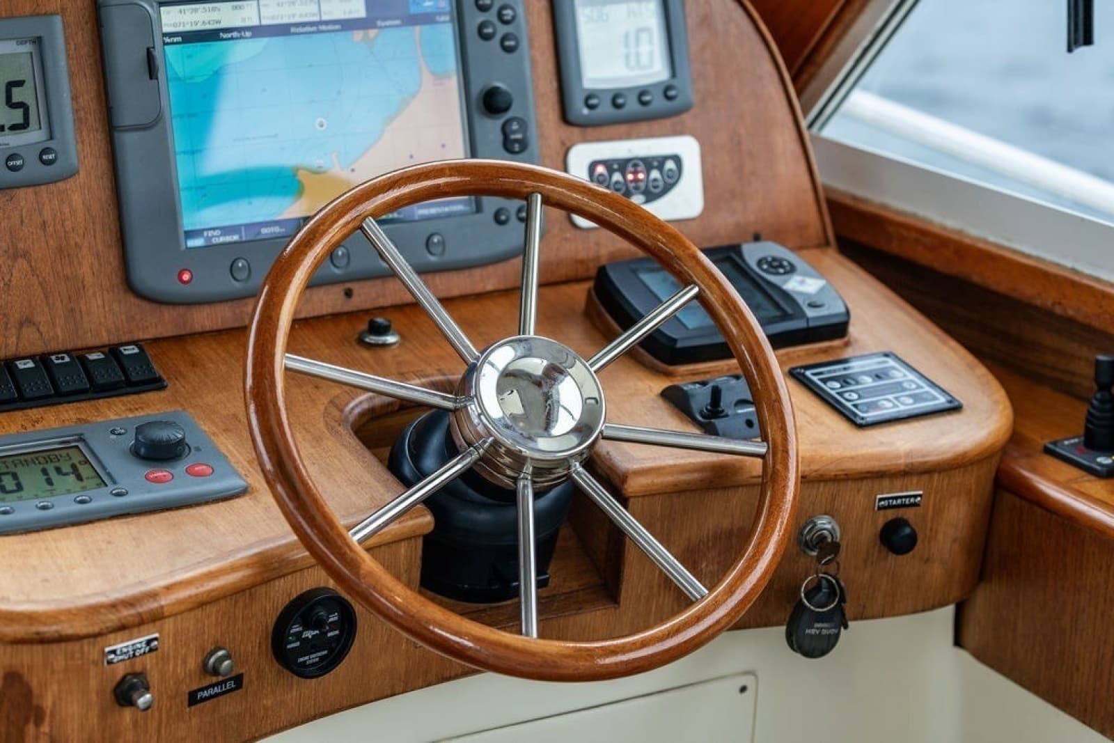 2007 Legacy Yachts 32
