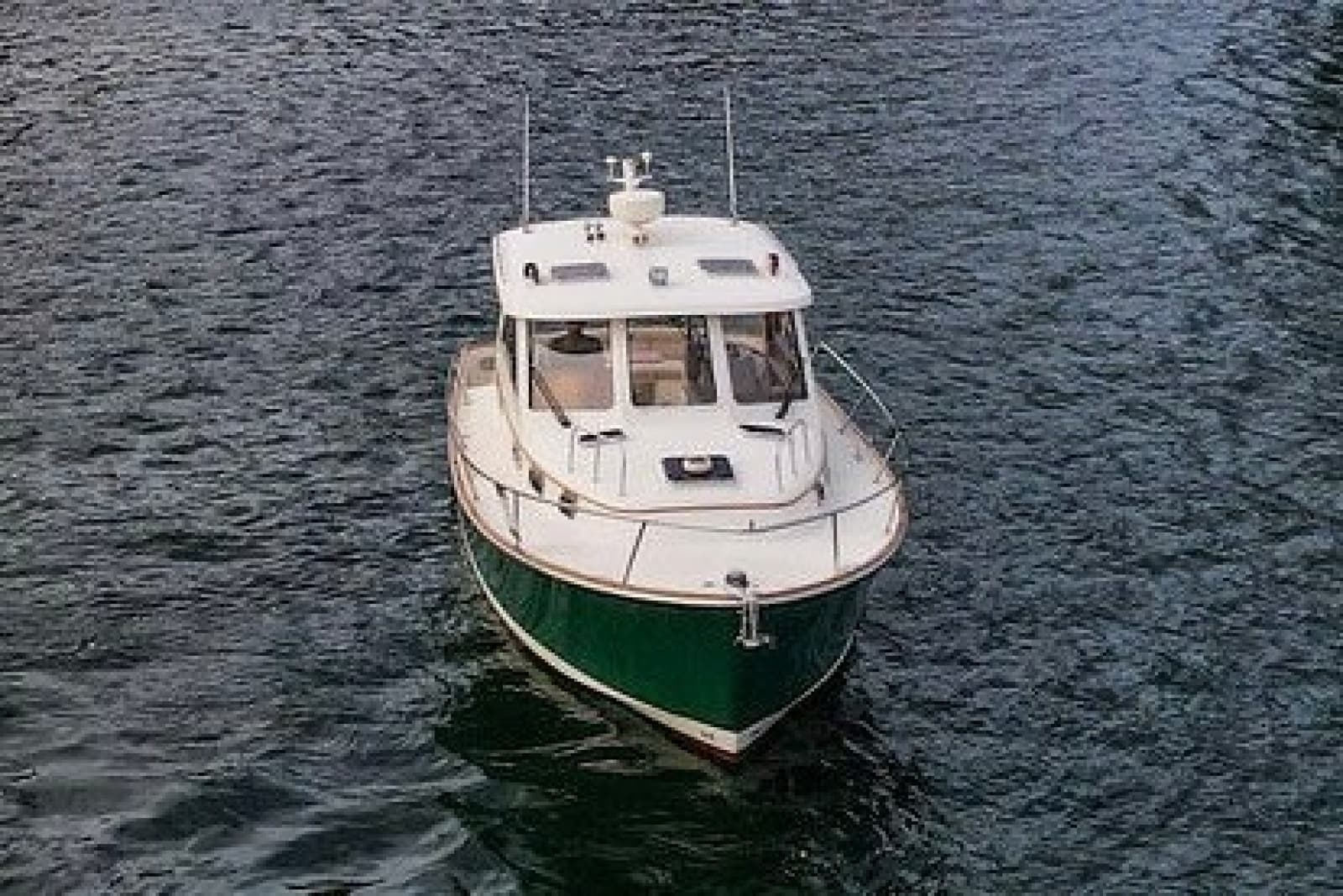 2007 Legacy Yachts 32