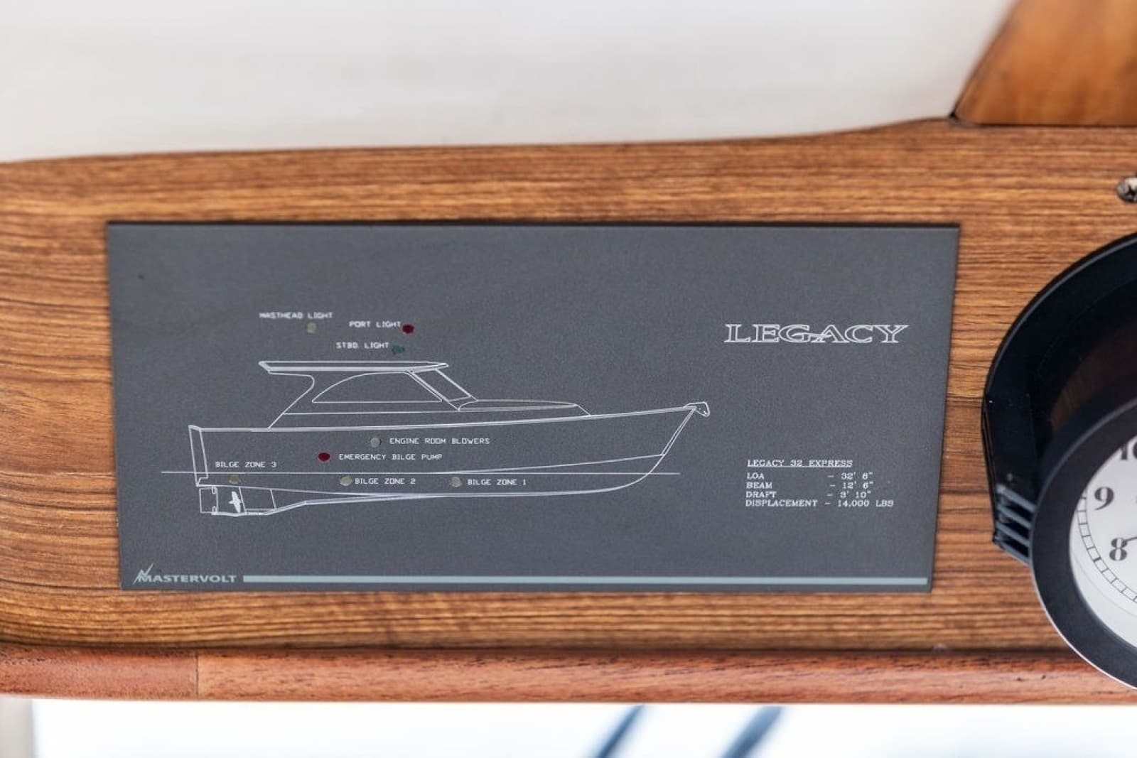 2007 Legacy Yachts 32