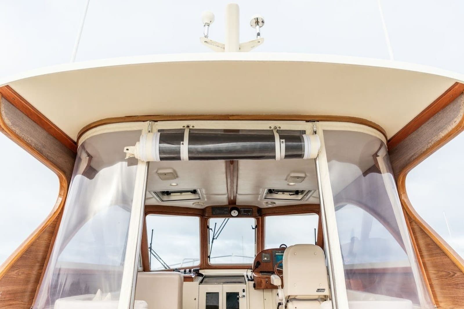 2007 Legacy Yachts 32