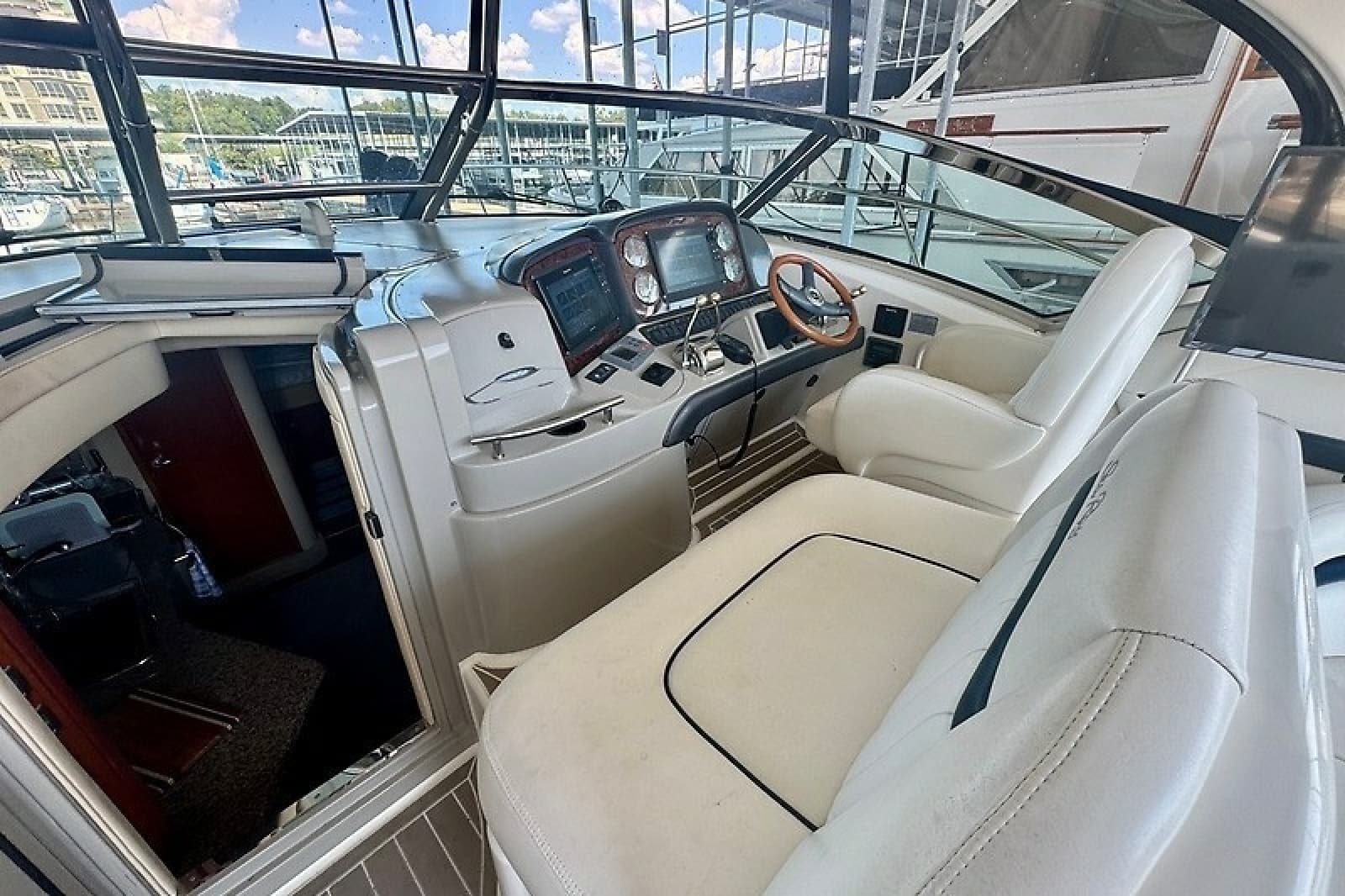 2005 Sea Ray 390 Sundancer
