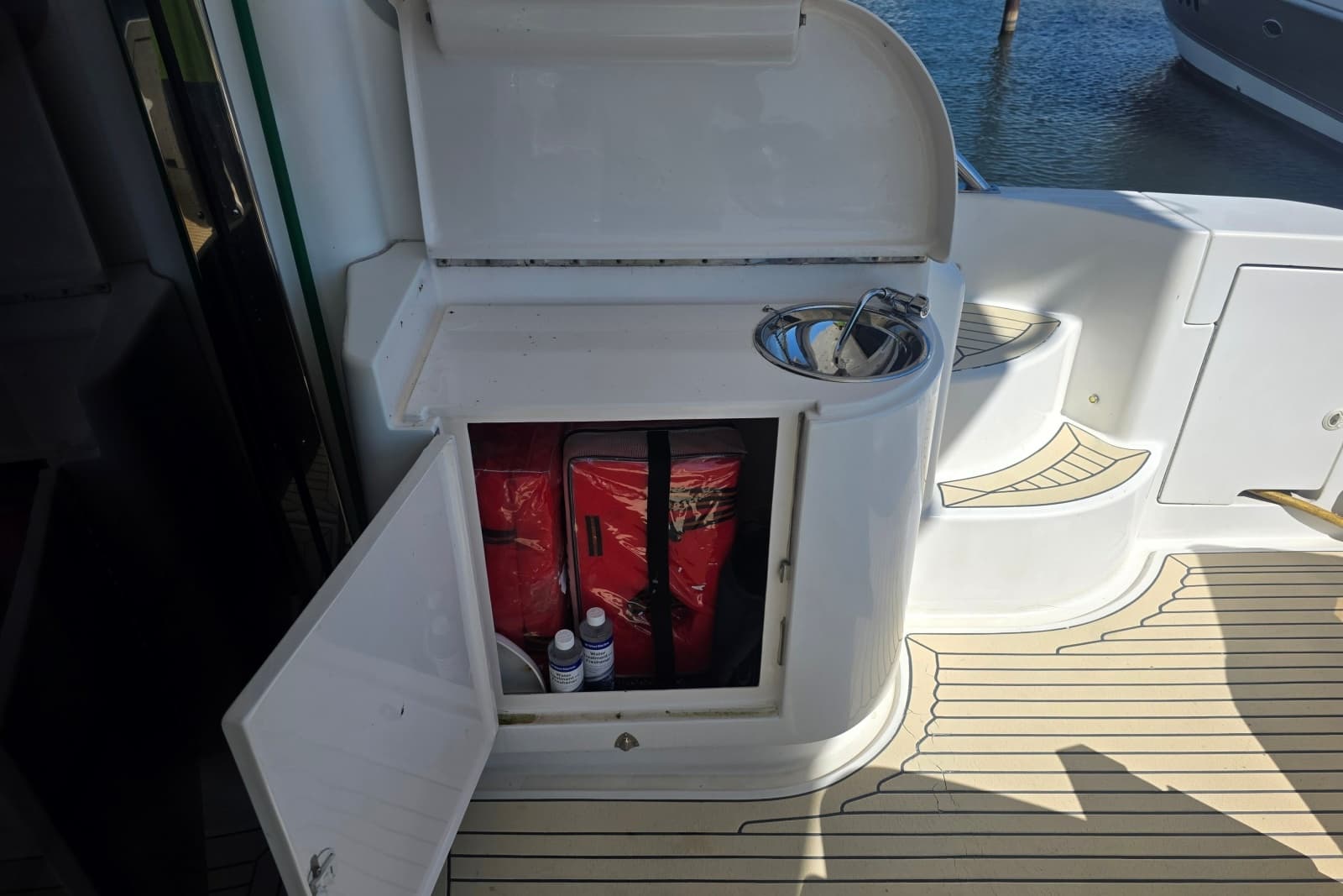 2002 Neptunus 56 Flybridge