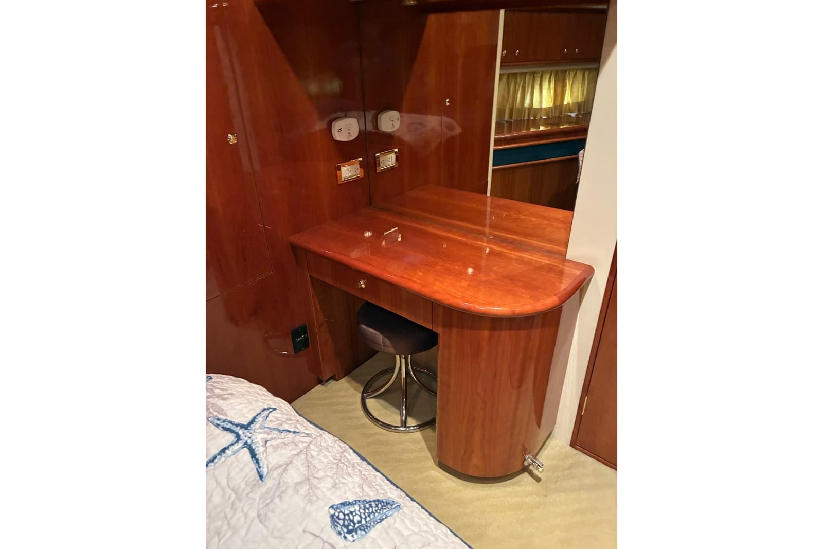 2002 Neptunus 56 Flybridge