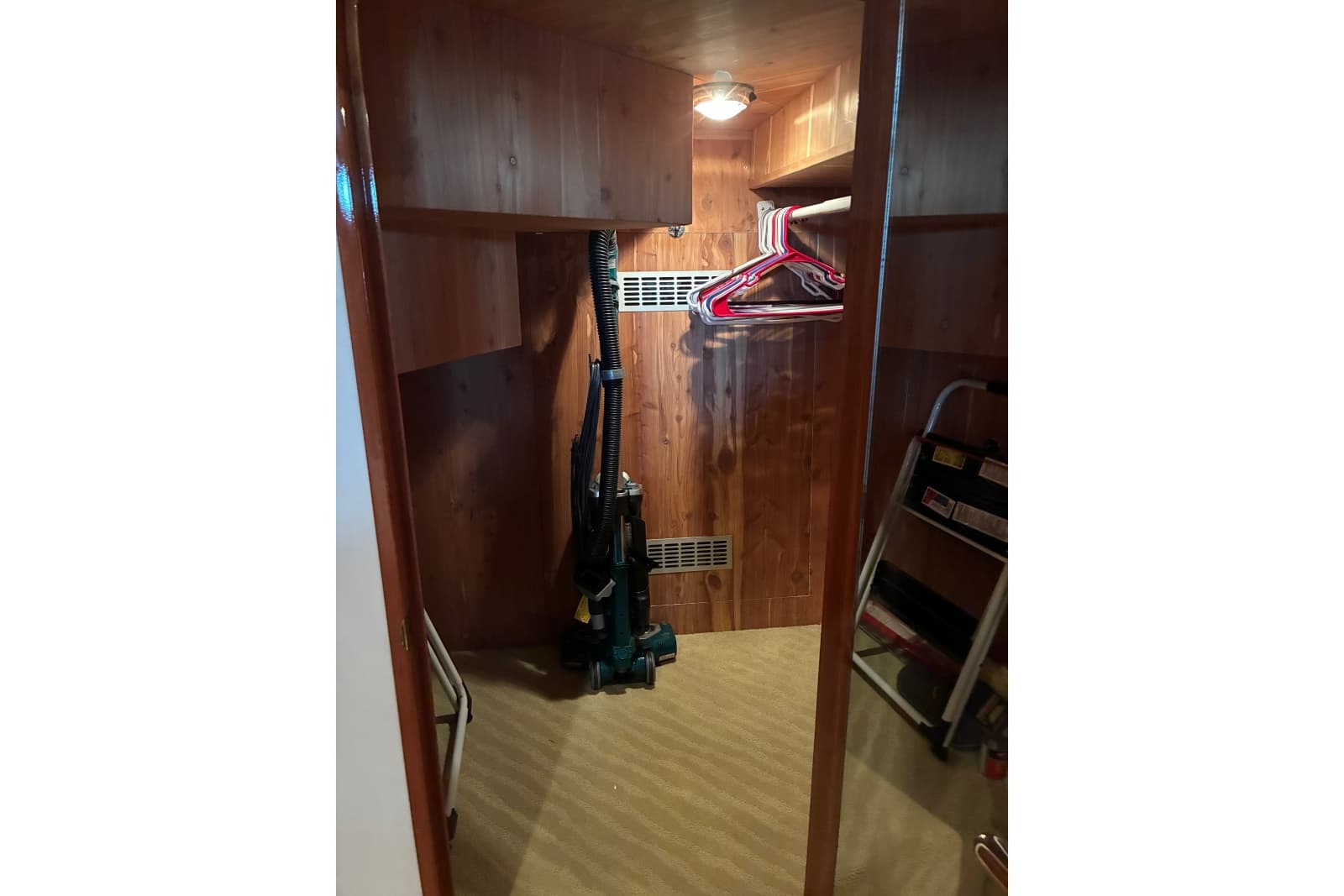 2002 Neptunus 56 Flybridge