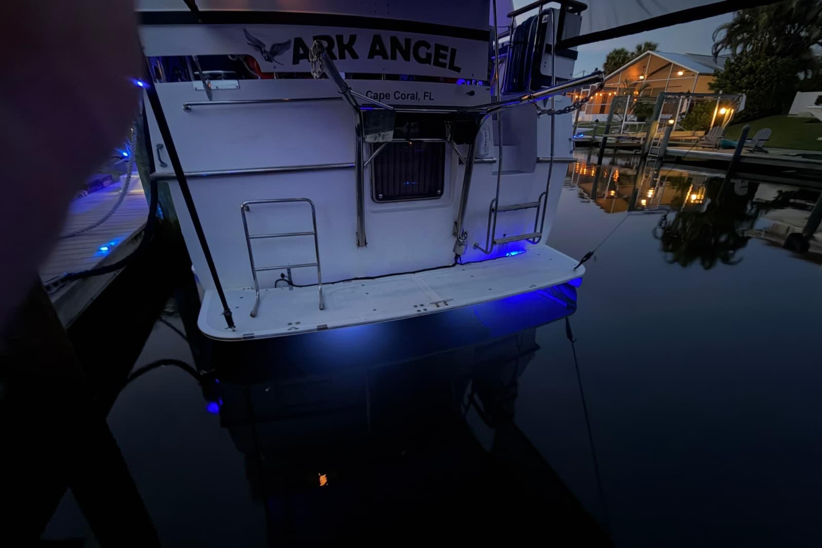 1998 Heritage East 36 Sundeck Trawler