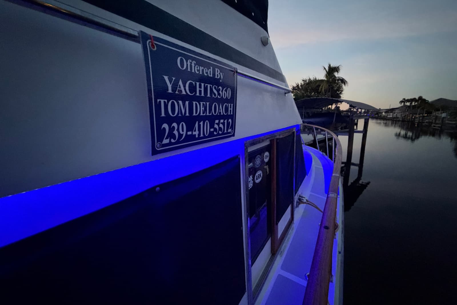 1998 Heritage East 36 Sundeck Trawler