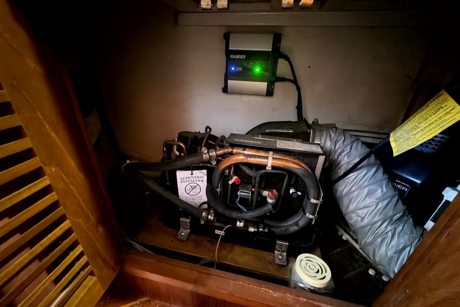 1998 Heritage East 36 Sundeck Trawler