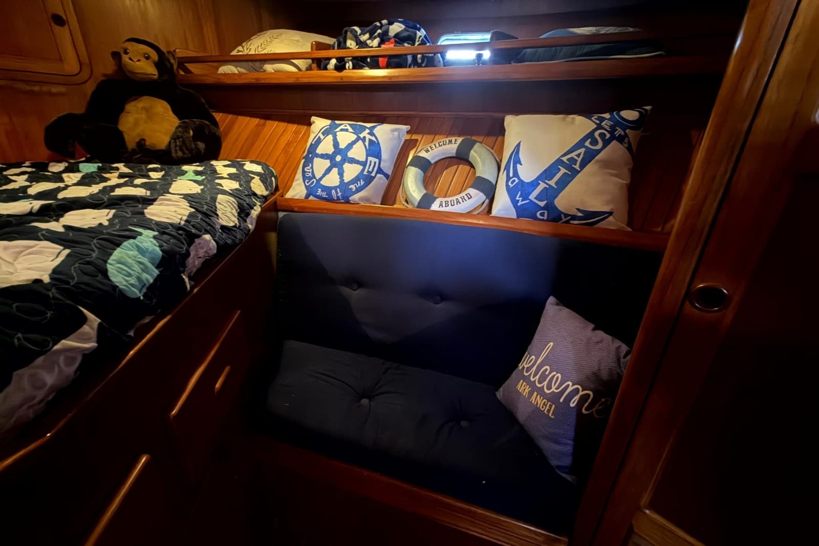 1998 Heritage East 36 Sundeck Trawler