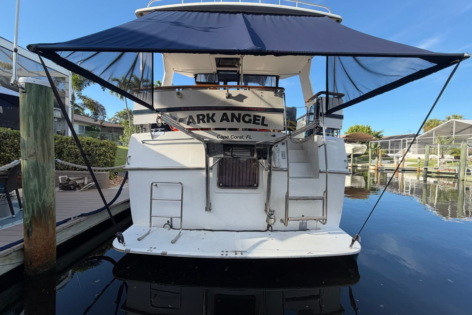 1998 Heritage East 36 Sundeck Trawler