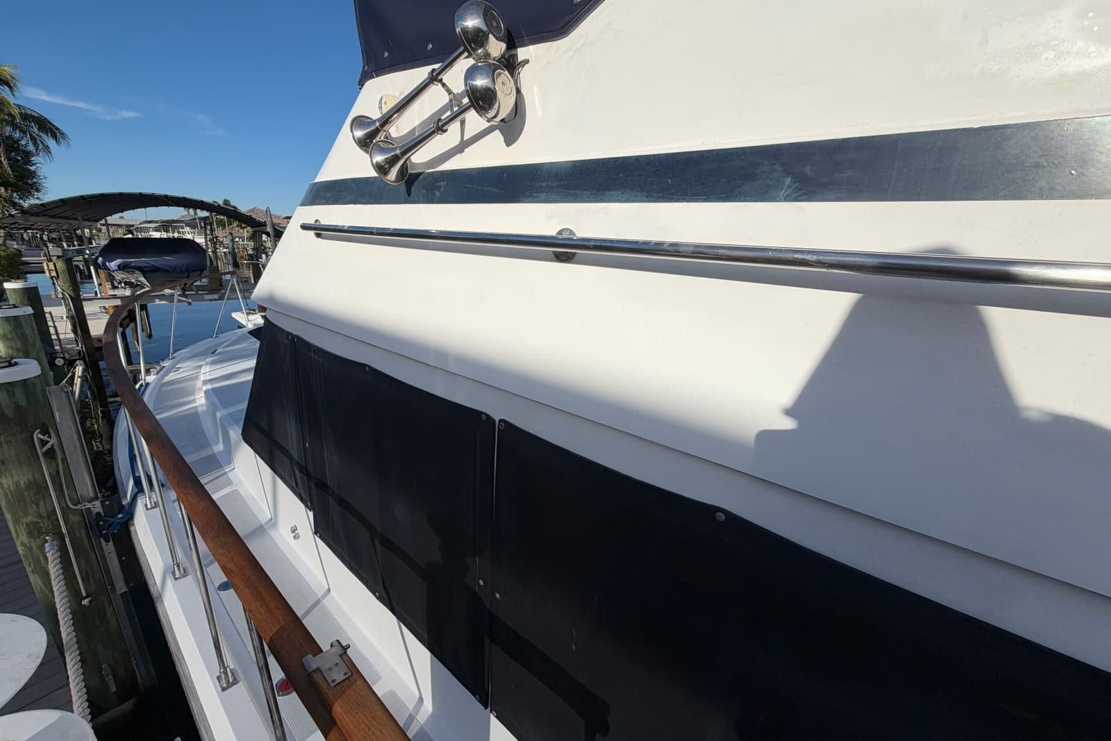 1998 Heritage East 36 Sundeck Trawler
