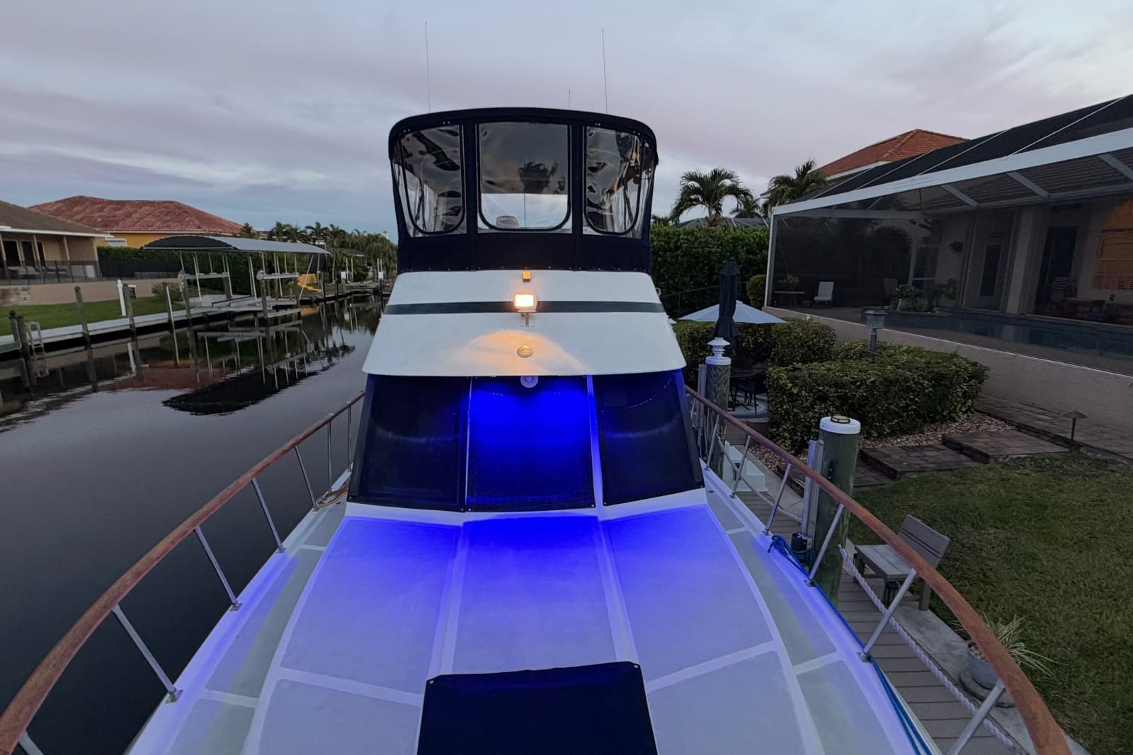 1998 Heritage East 36 Sundeck Trawler