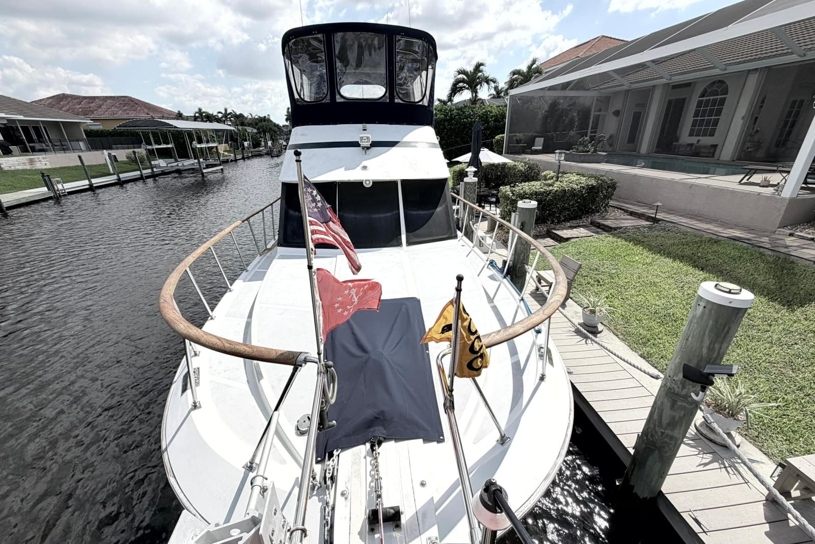 1998 Heritage East 36 Sundeck Trawler