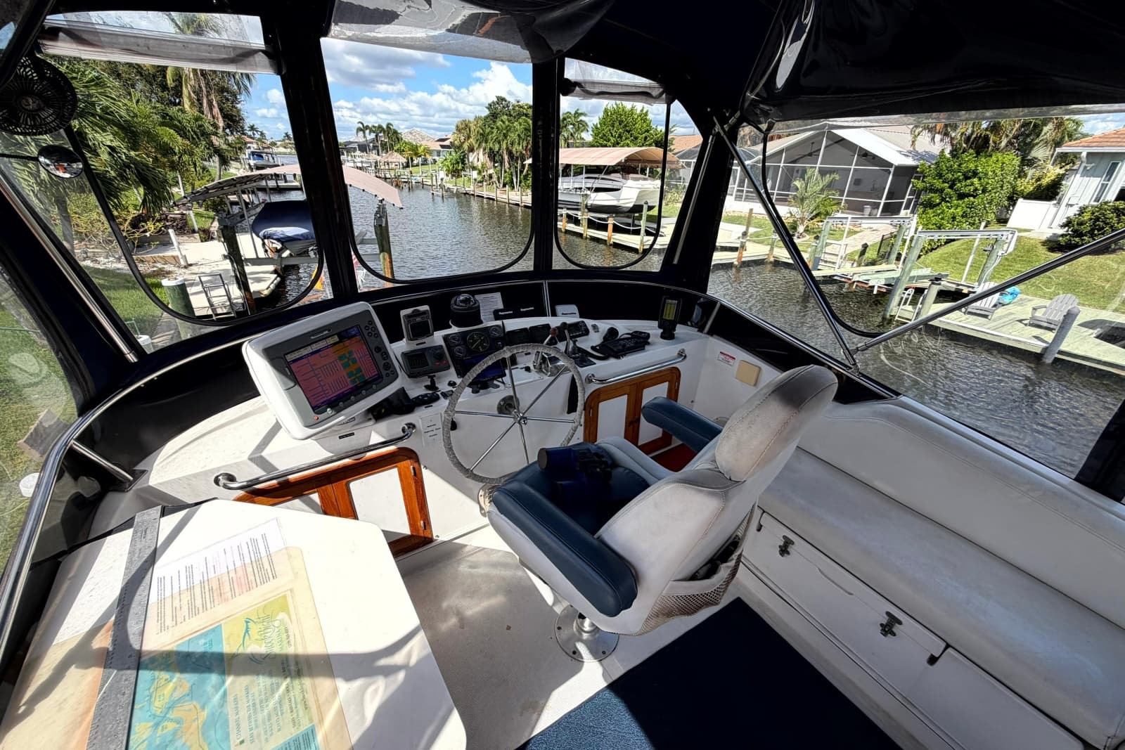 1998 Heritage East 36 Sundeck Trawler