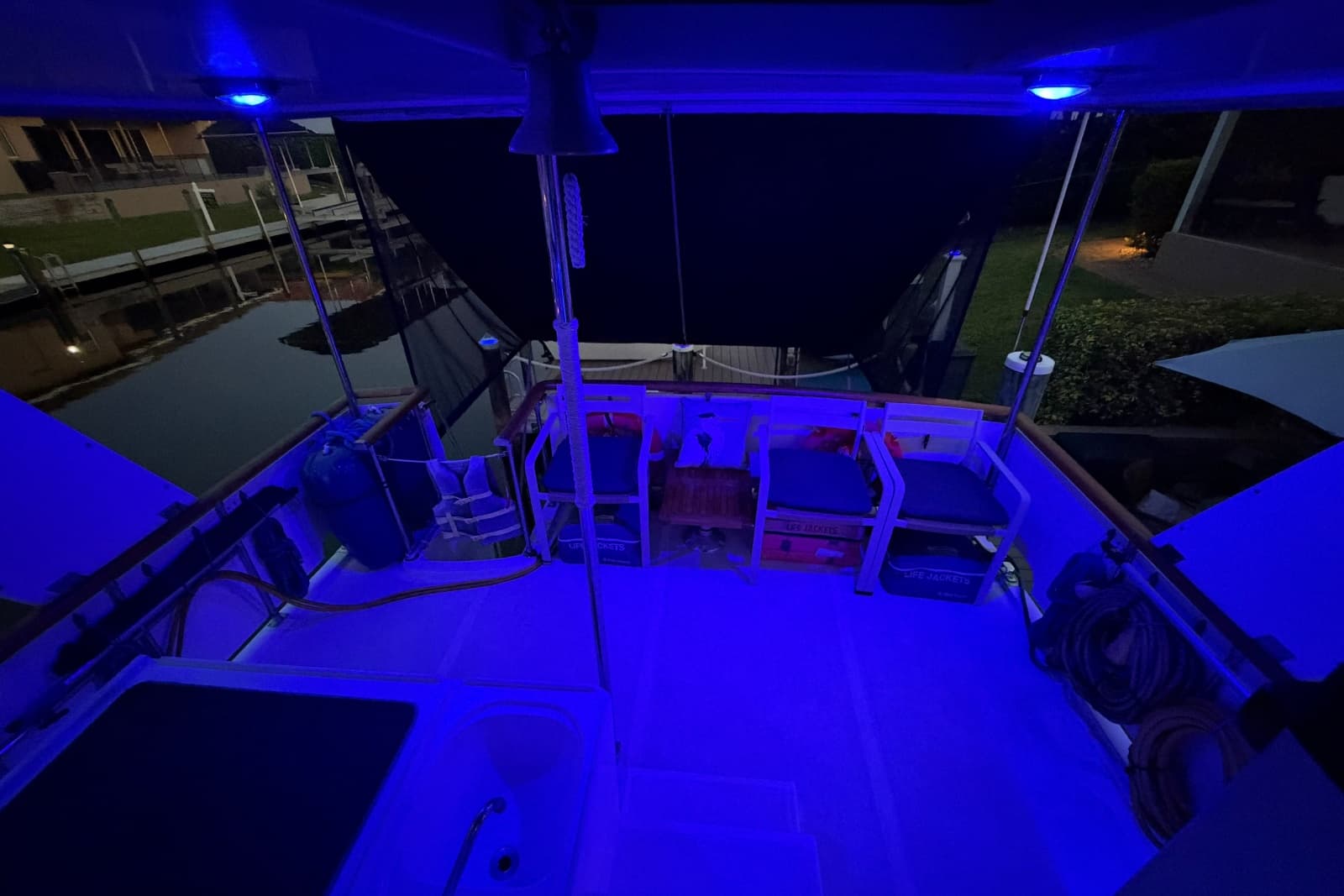 1998 Heritage East 36 Sundeck Trawler