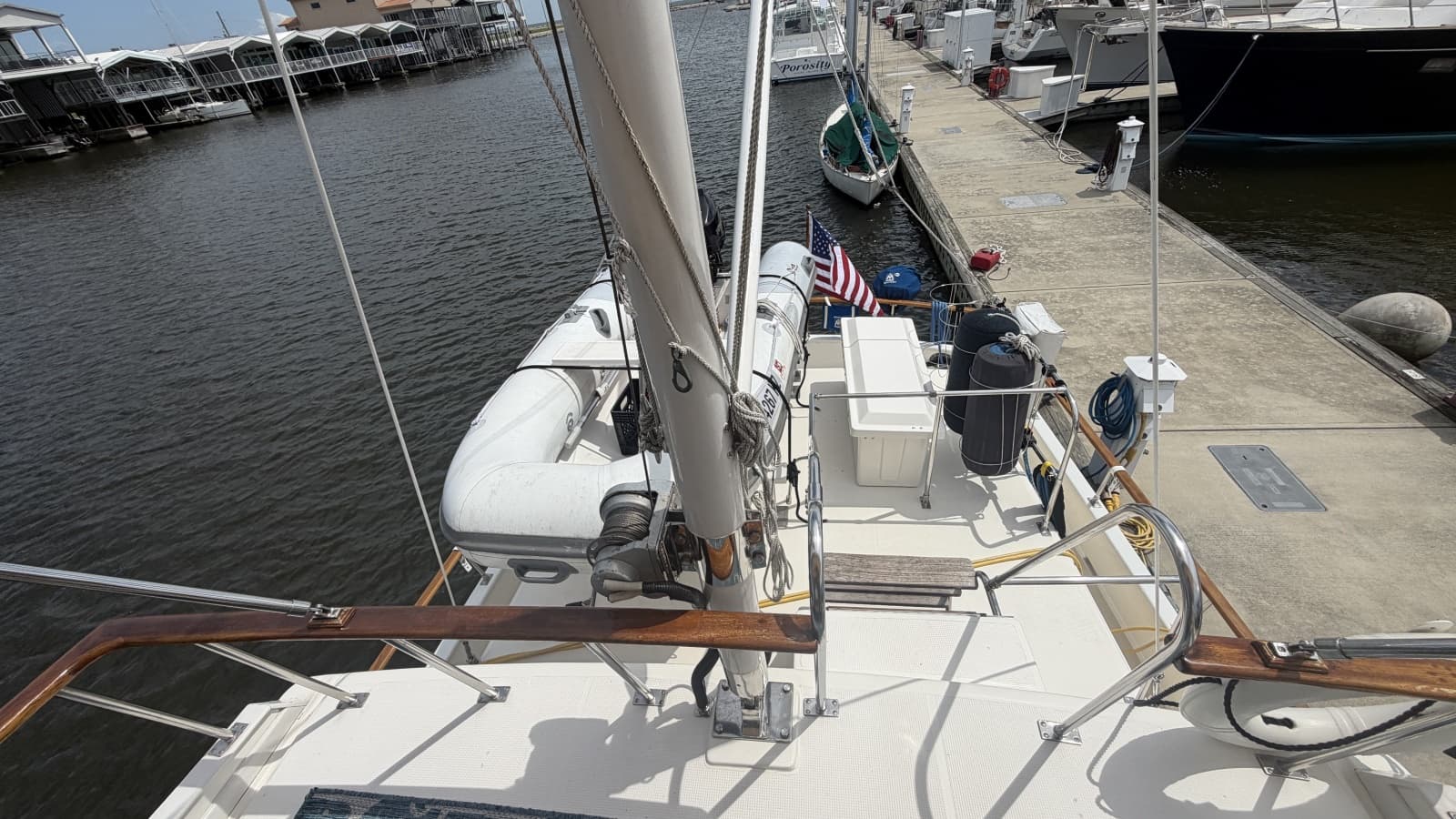 Albin 43
