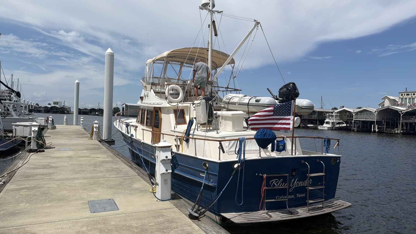 Albin 43