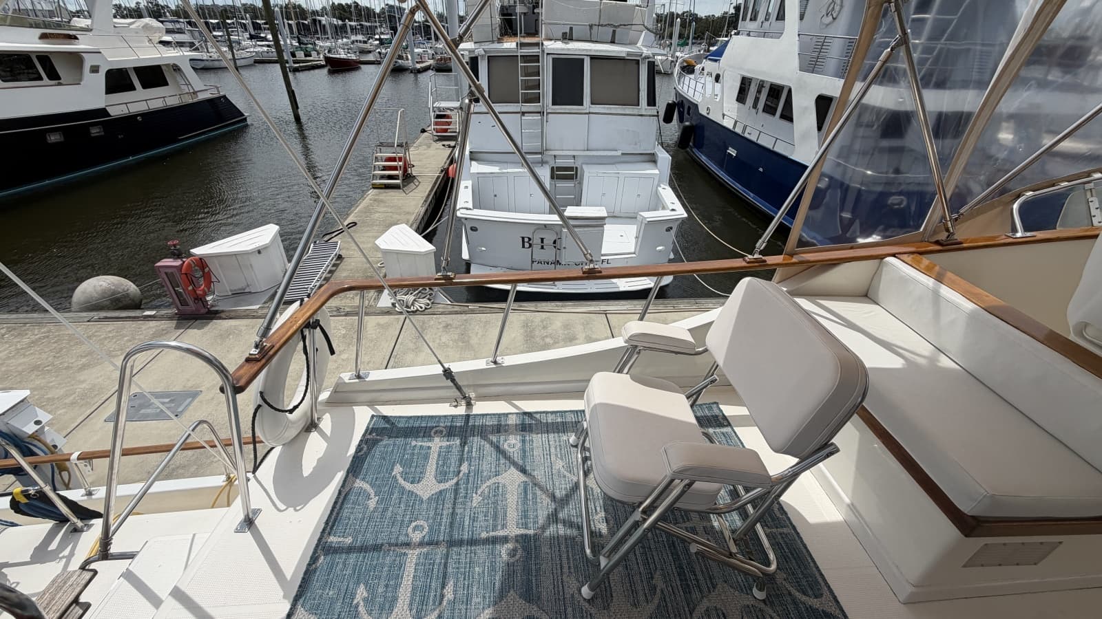 Albin 43