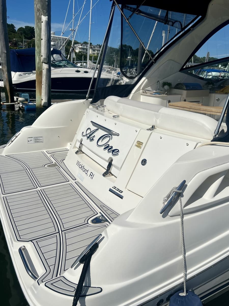 2010 Sea Ray 33 Sundancer