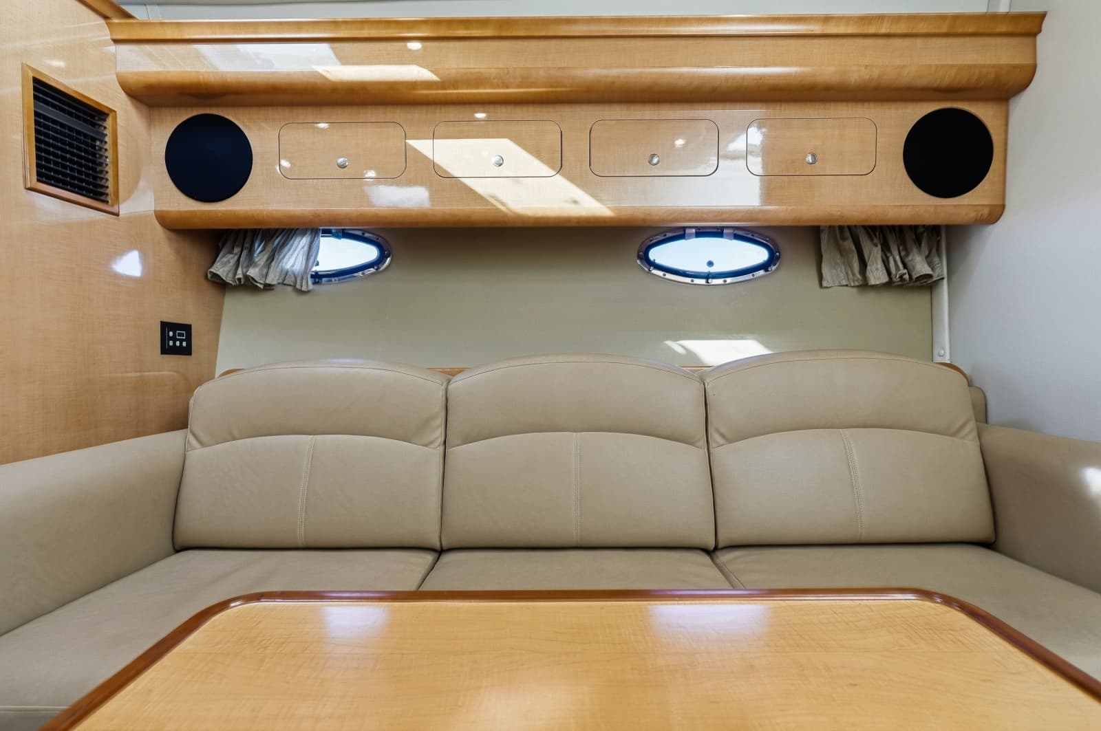 2014 Rinker 400 Express