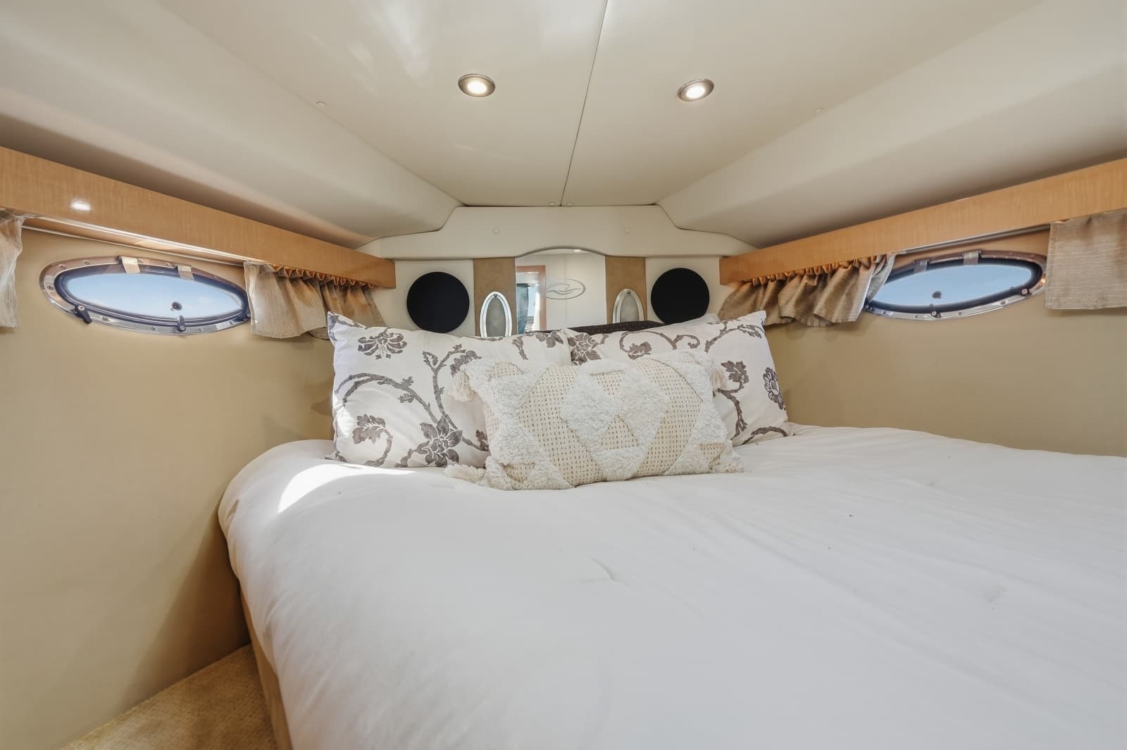 2014 Rinker 400 Express