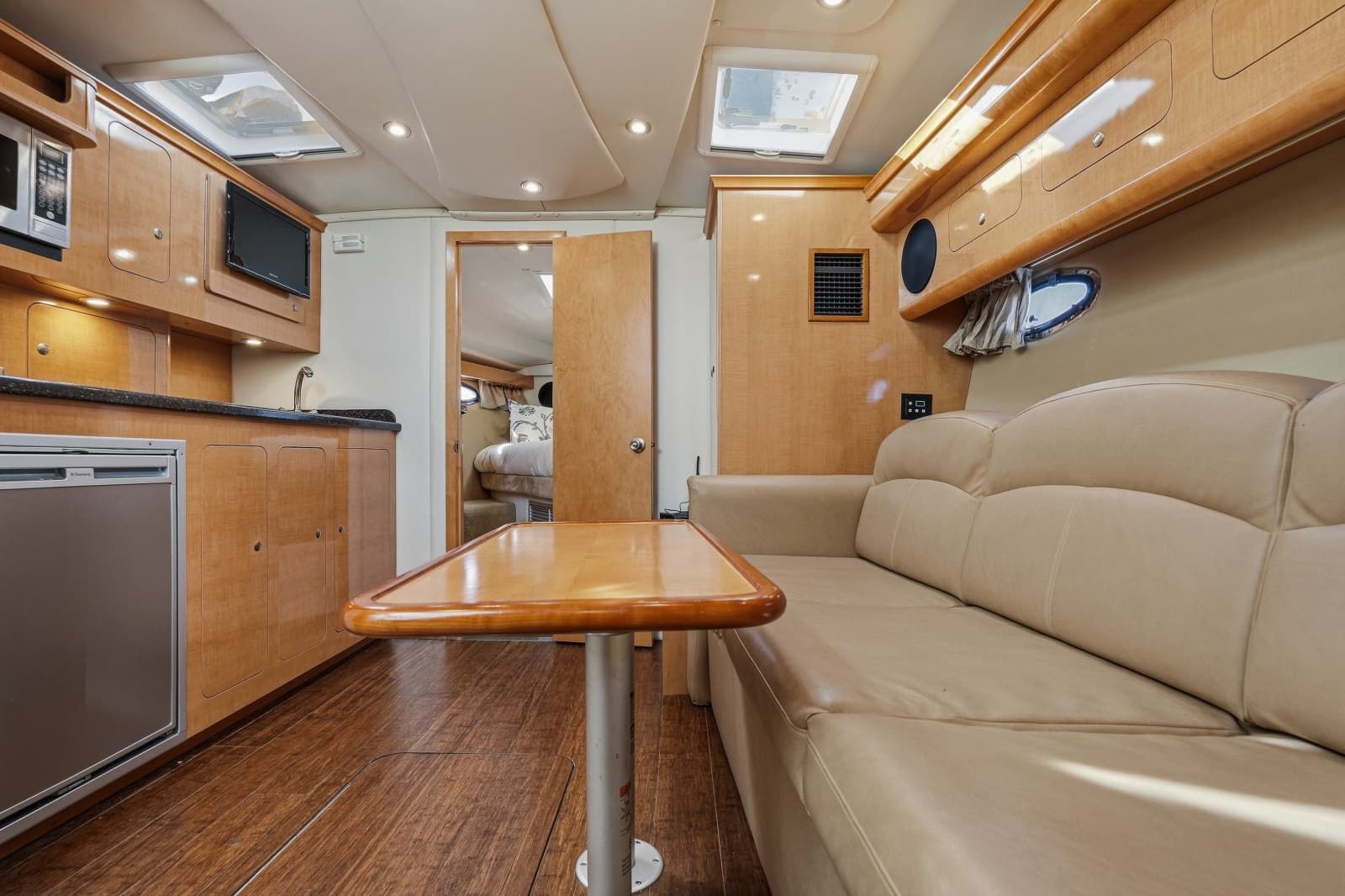 2014 Rinker 400 Express