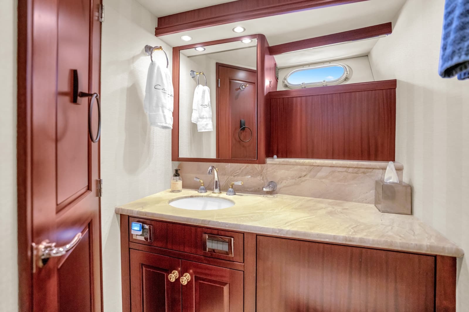 85 Pacific Mariner CABANA